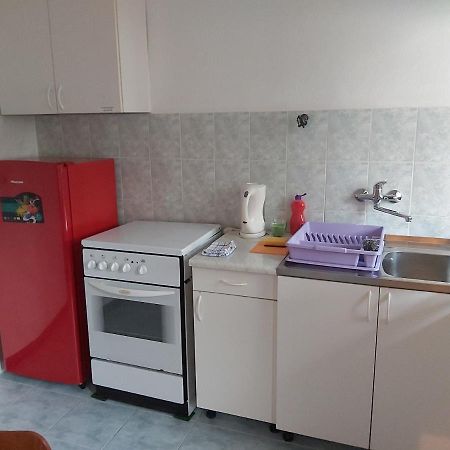 Apartman Janja Apartment Бол Екстериор снимка